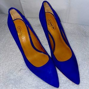 Coach heals like new condition 6.5